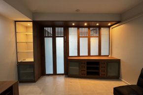 ผลงานการติดอินทีเรียฟิล์มลายไม้ ติดบานตู้ ลิ้นชัก ชั้นวางทีวี และ ประตูู