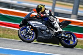 The Yamaha R9 is one of those motorcycles that truly offers incredible versatility.