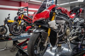 รู้จักพื้นฐานเครื่องยนต์ Ducati: แรงในแบบที่แตกต่าง แต่อะไหล่หลายชิ้นใช้ร่วมกันได้!