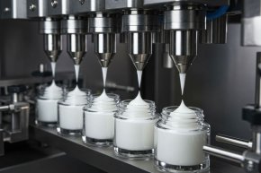 มาตรฐาน GMP และ ISO สำหรับโรงงานผลิตเครื่องสำอางสำคัญยังไง?