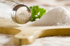 การลดโซเดียมในอาหารยุคใหม่: จากการปรับสูตรสู่ประสบการณ์ด้านรสชาติ Sodium Reduction in Modern Foods: From Reformulation to Flavor Experience