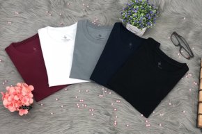 เลือกผ้าเสื้อยืดยังไงให้คุ้ม? เปรียบเทียบ Cotton vs TK vs CVC ครบทุกด้าน [2025]