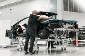McLaren ลุย!! เตรียมสร้าง Luxury Performance SUV รุ่นแรกในประวัติศาสตร์แบรนด์