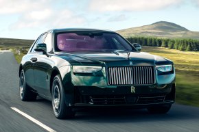 Rolls-Royce Black Badge Ghost Tourist Trophy รุ่นพิเศษรำลึกชัยชนะ Isle of Man TT เมื่อ 120 ปีก่อน