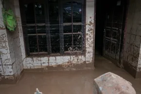 Ozone Disinfection After the Flood in Tha Muang and Tha Maka Districts, Kanchanaburi (2026): When the Mae Klong Overflows, Dealing with Germs, Mold and Musty Odours in Riverside Homes, Shops and Townhouses