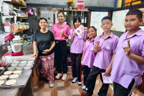 กลุ่มคัพเค้ก+ กลุุ่มบราวนี่ ร้าน "บ้านสวนนพเก้า"