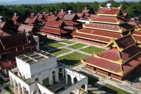 พระราชวังมัณดาเลย์ (Mandalay Royal Palace)