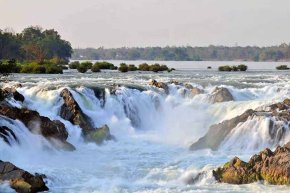 น้ำตกคอนพะเพ็ง Konpapeng Waterfall