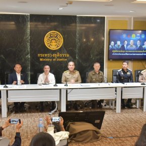 รมว.ยุติธรรม สั่ง DSI หลังรับเป็นคดีพิเศษ - ฟันขบวนการกักตุนและลักลอบขนส่งน้ำมัน ชี้พฤติกรรมเรือต้องสงสัยเพียบ พร้อมเอาผิดหลายข้อหาอย่างเด็ดขาด