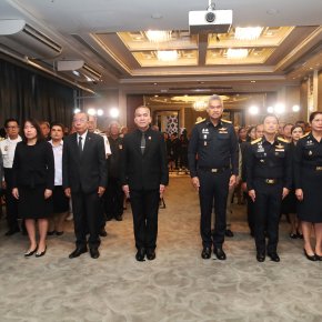 กระทรวงยุติธรรม โดยกรมคุมประพฤติ ผนึกกำลัง อาสาสมัครคุมประพฤติ 5,000 คน กระทรวงยุติธรรม โดยกรมคุมประพฤติ ผนึกกำลัง อาสาสมัครคุมประพฤติ 5,000 คน ลุยต้านยาเสพติด ตั้งเป้าดูแลผู้เสพ 61,000 รายทั่วประเทศ.