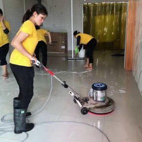 สะอาดทุกพื้นที่ ตั้งแต่พื้นถึงเพดาน ด้วยบริการ Big Cleaning จาก Cleaning Solution