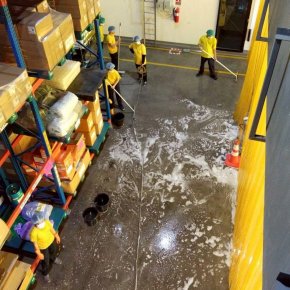 สะอาดหมดจดทุกจุดสำคัญด้วยบริการ Big Cleaning คลังสินค้ามาตรฐานอุตสาหกรรม