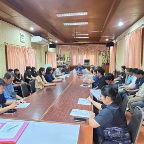 ร่วมประชุมชี้แจงการจัดสถานที่การรับใบประกาศนียบัตร โครงการพัฒนาศักยภาพผู้สูงอายุ