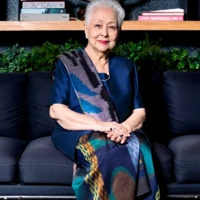 【คุณหลุ่ย แซ่กั๊ว ประธานกลุ่ม สัมภาษณ์พิเศษบุคคลขึ้นปก: คุณสุรภีร์ โรจนวงศ์ ประธานกรรมการบริษัทเครือเกษรกรุ๊ป】