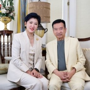 【คุณกัวรุ่ย ประธานกลุ่ม สัมภาษณ์พิเศษอดีตหัวหน้าพรรคพลังประชารัฐ คุณชาดา บุนนาค (Chadathip / Chadabun)】