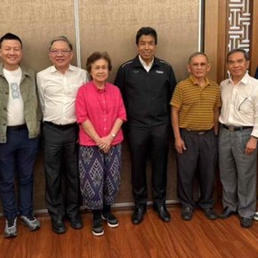 【集团CEO和曼谷市长新春聚会】
