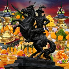 ขอเชิญทุกท่านร่วมเป็นส่วนหนึ่งในกองบุญกรณีพิเศษ เพื่อจัดสร้าง-สมโภช-สักการะ  พระบรมรูปสมเด็จพระเจ้าตากสินมหาราช ปางทรงม้าศึก (ปางแห่งชัยชนะ) 