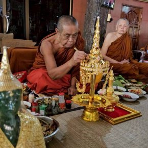 สำเร็จแล้ว บุญใหญ่บูชาคุณ ๗๓ ปี "หลวงพ่อปฐม" อัญเชิญมงกุฎจักรพรรดิเจิมนำชัย