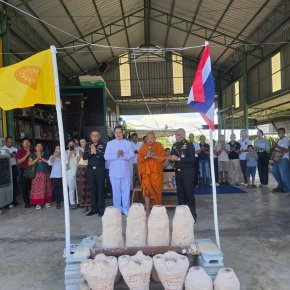 มูลนิธิพุทธภูมิธรรม ร่วมสร้างมหาบุญครั้งประวัติศาสตร์ ในพิธีเททองหล่อ "พระพุทธรูปปางประทานพร" 