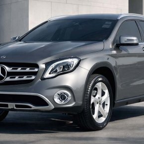 เปลี่ยนแบตเตอรี่ BENZ GLA 200 (X156) ปี 2013-2019 ราคาถูก ติดตั้ง ฟรี!