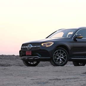 เปลี่ยนแบตเตอรี่ BENZ GLC 300e AMG Dynamic แบตหมด ราคาถูก ติดตั้ง ฟรี!