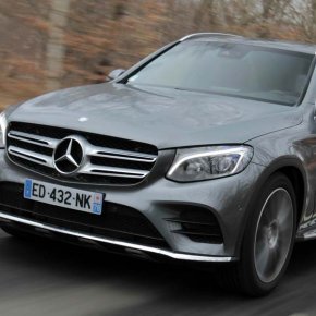 เปลี่ยนแบตเตอรี่ BENZ GLC 250d แบตหมด ราคาถูก ติดตั้ง ฟรี!