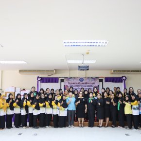 อบต.อ่าวนาง จับมือ ด็อกเตอร์หนึ่งอินเตอร์แคร์ กระบี่ ลุยเวิร์กชอปอัปสกิลผู้สูงวัย กายดี ใจแกร่ง รู้ทันสื่อดิจิทัล