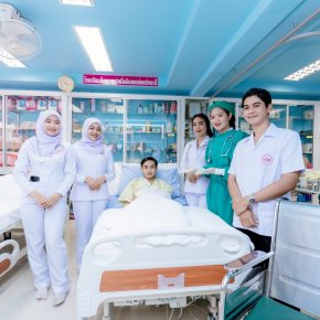 โรงเรียนด็อกเตอร์หนึ่งอินเตอร์แคร์ กระบี่ เปิดรับสมัครนักเรียนผู้ช่วยการพยาบาล (NA) หลักสูตร 6 เดือน เรียนจบมีงานทำทันที