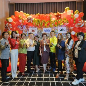 งานเลี้ยงสังสรรค์ปีใหม่ของ 3 สมาคม ดังนี้ 1.สมาคมอาคารชุดไทย 2.สมาคมธุรกิจบ้านจัดสรร 3.สมาคมอสังหาริมทรัพย์ไทย 