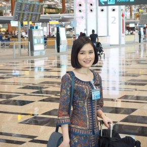 ขั้นตอน Singapore Airlines อย่างละเอียดจากน้องเตย Wing 48 ส่วนภาพประกอบ คือรูปน้องลูกปัด Wing 30 | โค้ชแหม่ม สอนแอร์