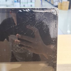 ซ่อม Surface Laptop จอแตก ใช้อะไหล่แท้ ซ่อมไว โดยทีมช่างผู้เชี่ยวชาญจาก TRUE IT