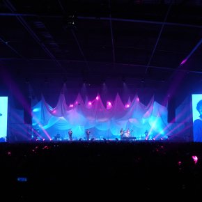 กาลมินิ คอนเสิร์ต: แทททูฯ ปลอบผี ไม่มีย้อนหลัง - ระบบภาพแบบ Projection Mapping + IMAG