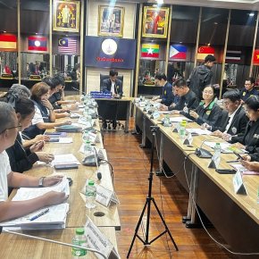 วันพุธที่ 14 ตุลาคม 2569 เวลา 16.00 น. นายยุทธนา มาตเจือ ประธานหอการค้าร่วมประชุมคณะกรรมการให้ความช่วยเหลือผู้ประสบภัยพิบัติจังหวัดฉะเชิงเทรา (ก.ช.ภ.จ.ฉช.) ครั้งที่ 6/2569   ณ ห้องประชุมพระยาศรีสุนทรโวหาร (น้อย อาจารยางกูร) ชั้น 1 ศาลากลางจังหวัดฉะเชิงเทร