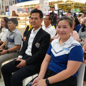ในวันอังคารที่ 8 กรกฎาคม 2568 เวลา 15.30 น. นายวสันต์ ศิรินภารัตน์ รองประธานหอการค้า นางสาวฐิติมา พยัคฆ์จำเริญ รองประธานํ YEC  ร่วมพิธีเปิดกิจกรรม เทศกาลของดี 8 ริ้ว" ภายใต้โครงการร่วมค้าเพื่อพัฒนา เศรษฐกิจชุมชน ประจำปีงบประมาณ พ.ศ. 2568 ณ บริเวณหน้า