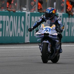 อเล็กซ์ มาร์เกซ คว้าชัย Malaysian Grand Prix 2025