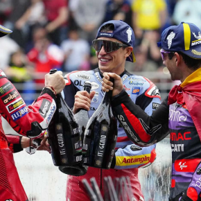 ลอเรนโซ แนะวิธีเก็บทั้ง มาร์เกซ และ มาร์ติน ให้อยู่กับ DUCATI ใน MotoGP 2025