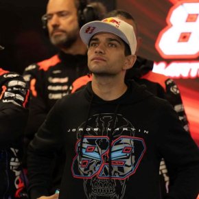 Aprilia เผยข้อความที่ส่งถึง มาร์ติน หลัง เบซเซคกี คว้าชัย British Grand Prix