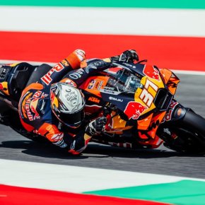 เปโดร อคอสต้า ชี้ตัวแข่ง Ducati และ Aprilia เสถียรกว่า KTM 
