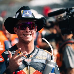 เปโดร อคอสต้า หวั่นตารางแข่ง MotoGP อาจส่งผลกระทบอาชีพนักแข่ง