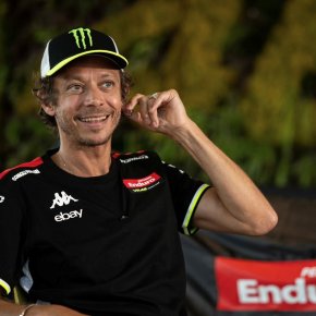 วาเลนติโน รอสซี ยังเชื่อมั่น Ducati ลุยศึก MotoGP 2027 ส่วนไลน์อัพ VR46 รู้แล้วแต่บอกไม่ได้!