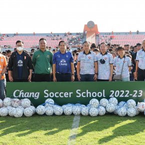 "อบจ.สุโขทัย"เปิดโครงการChang Soccer School เติมฝันเยาวชนสู่อาชีพฟุตบอล