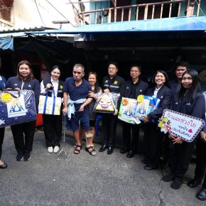 "รมว.แรงงาน"ห่วงใยแรงงานกลุ่มเปราะบาง ส่งโฆษกกระทรวงฯลงพื้นที่ดูแลผู้ประกันตน 