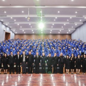 "ตรีนุช"มอบอธิบดี กกจ.ให้โอวาท 380 แรงงานไทยบินไปทำงานอิสราเอล 