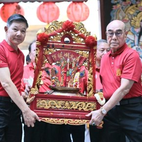 "ป่อเต็กตึ๊ง"จัดพิธีต้อนรับอัญเชิญ ขบวนเจ้าแม่ลิ้มกอเหนี่ยวจากหาดใหญ่