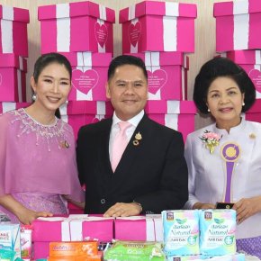 "เอมอร​ ศรีกงพาน"​ ประธาน กมธ.ศาสนา​ฯ วุฒิสภา​ คว้ารางวัลสตรีดีเด่น