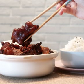 BLACK VINEGAR BRAISED PORK SHOULDER 