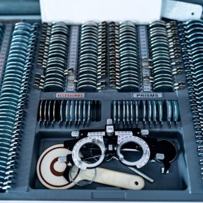 เลนส์เซ็ท TRIAL LENS SET ใช้งานร่วมกับ Phoropter อย่างไรให้แม่นยำระดับมืออาชีพ