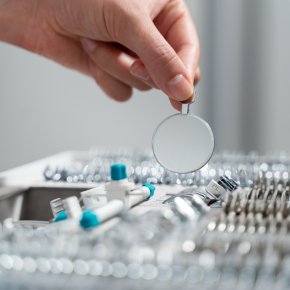 เครื่องมือวัดสายตา Auto Refractometer คืออะไร จำเป็นแค่ไหนสำหรับร้านแว่น?