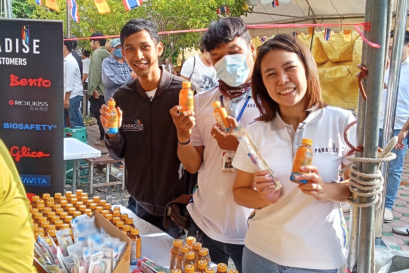 Paradise Ex Company participated Ceremony of end of the Buddhist Lent, Pathum Thani Province