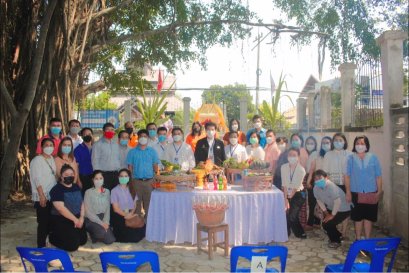 วันที่ ๓ มีนาคม ๒๕๖๕ ผู้อำนวยการอัศวิน ข่มอาวุธ นำคณะผู้บริหาร คณะครู บุคลากรทางการศึกษา วิทยาลัยเทคนิคแพร่ ประกอบพิธีตั้งศาลตายายเพื่อเสริมความเป็นสิริมงคลฯ